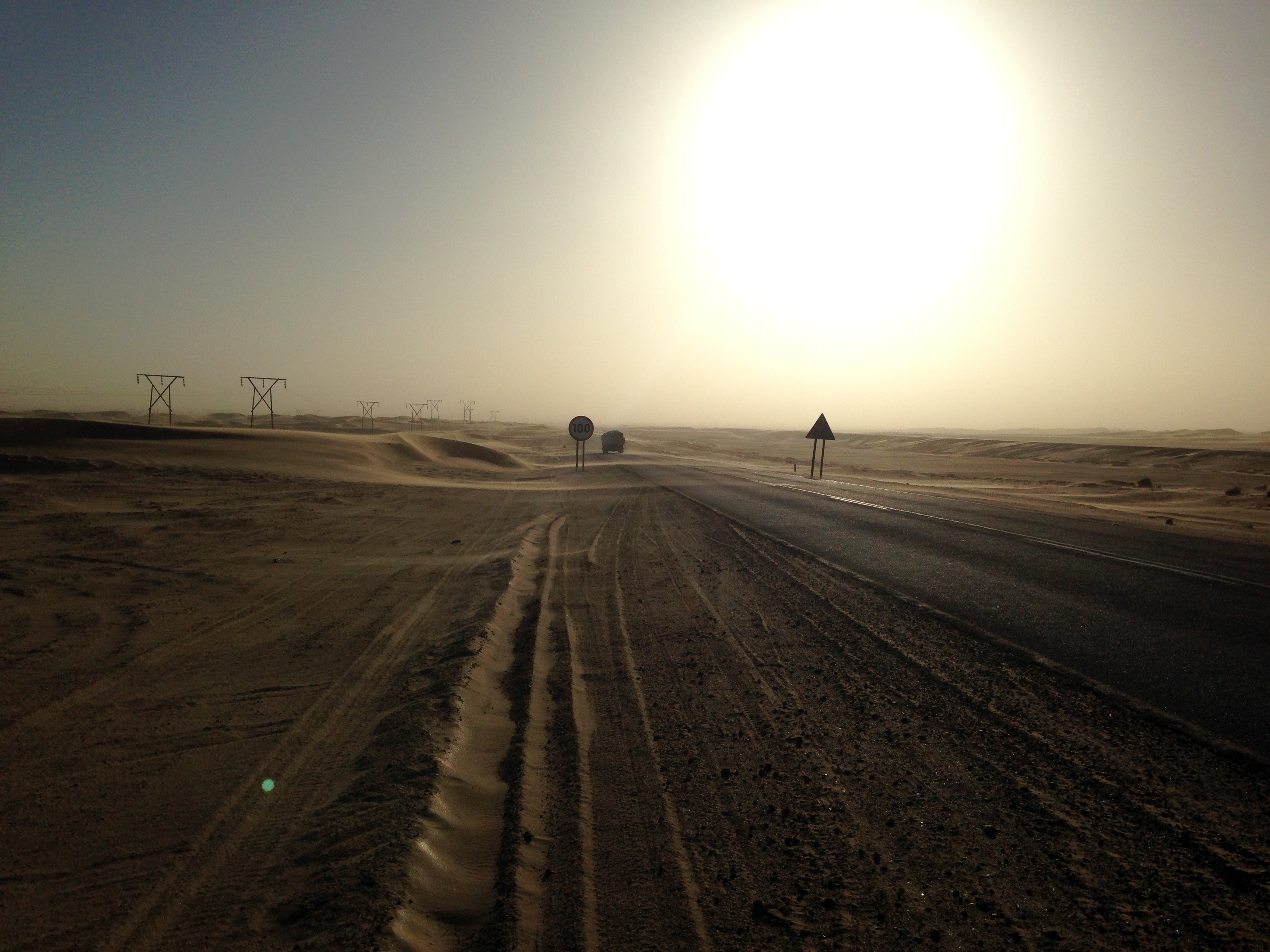 namib-desert-road